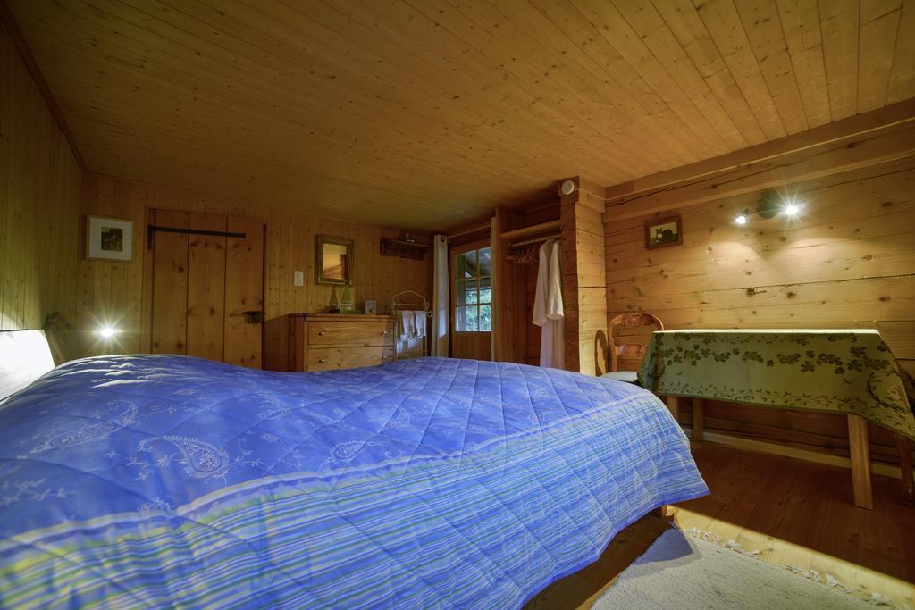 B&B Chalet La Croisee Vers L'Eglise Rom bilde